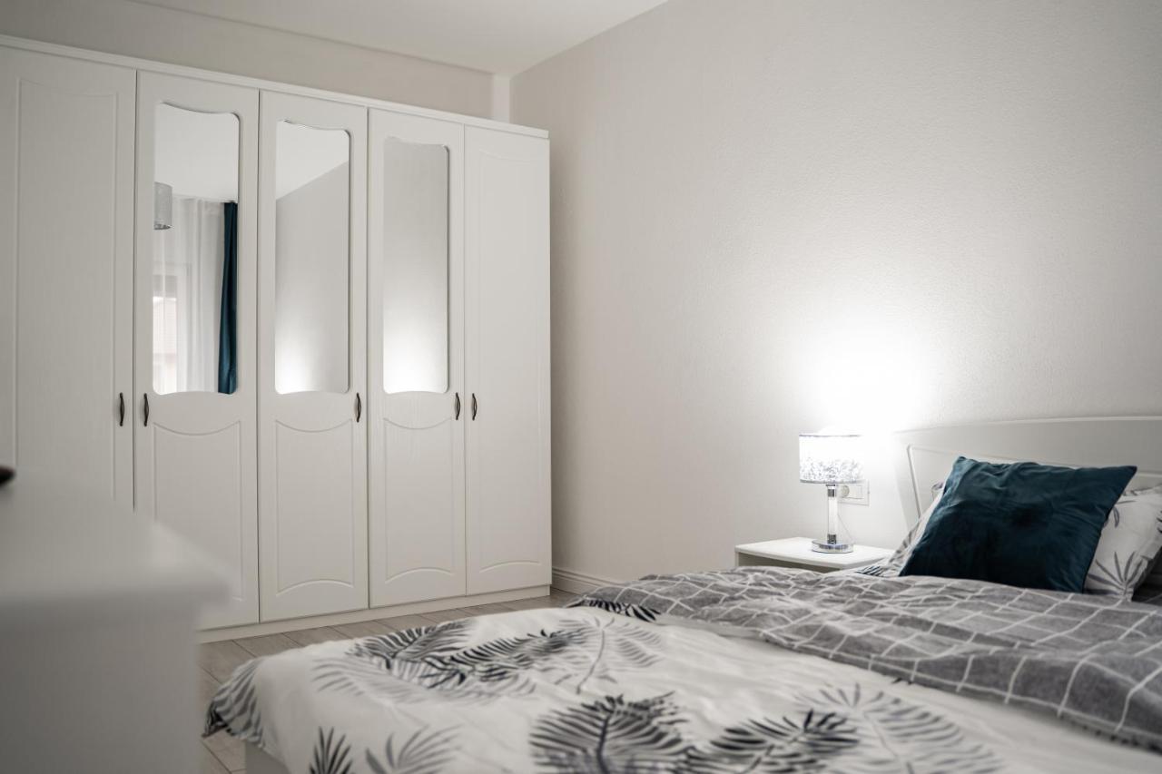 Modern Apartment In Dumbravita Dumbravita  Εξωτερικό φωτογραφία
